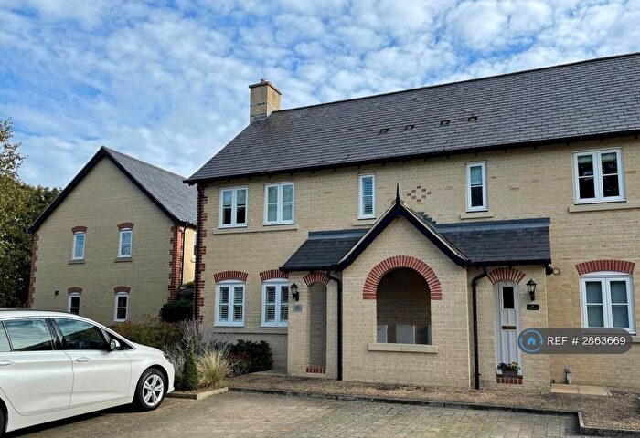 3 Bedroom End Of Terrace House To Rent In Middlemarch, Hitchin, SG5