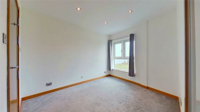 2 Bedroom Flat To Rent In Western Harbour Way, Edinburgh, EH6