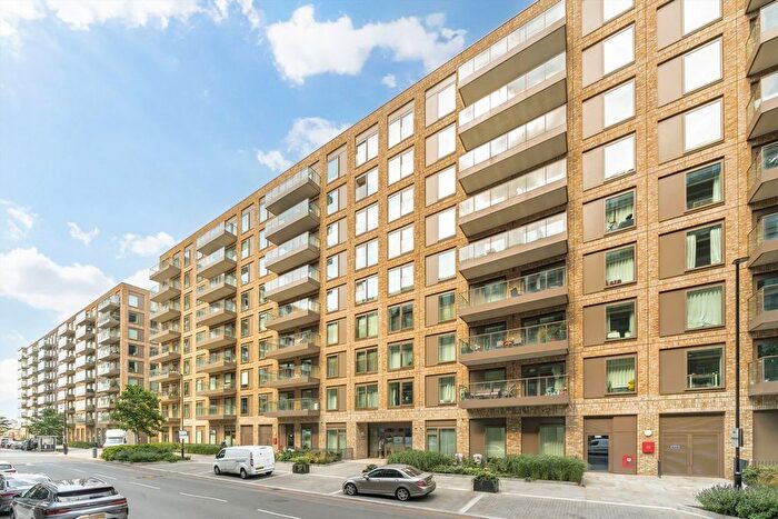 3 Bedroom Flat To Rent In Royal Crest Avenue, Royal Wharf, E16