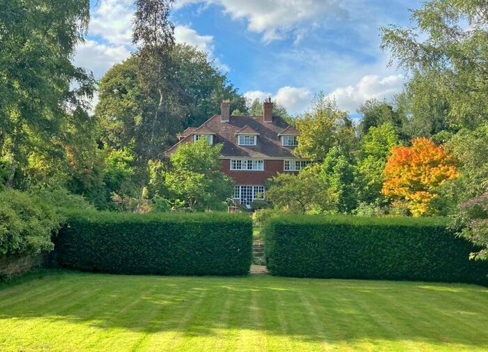 6 Bedroom Detached House For Sale In High Street, Guilsborough, Northamptonshire, NN6