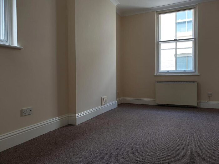 1 Bedroom Apartment For Sale In Flat, The Metropole, New Street, Dover, CT17