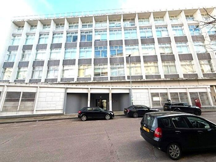 1 Bedroom Flat To Rent In Lee Circle, Leicester, LE1