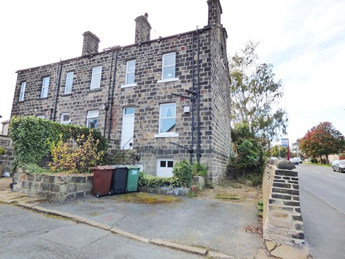 3 Bedroom End Terrace House For Sale In Westmoreland Mount, Leeds, LS13
