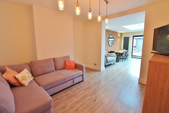 3 Bedroom Terraced House For Sale In Kensington Road, Copnor, PO2