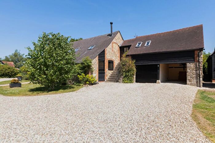 4 Bedroom Semi-Detached House For Sale In Beaulieu Court, Sunningwell, OX13