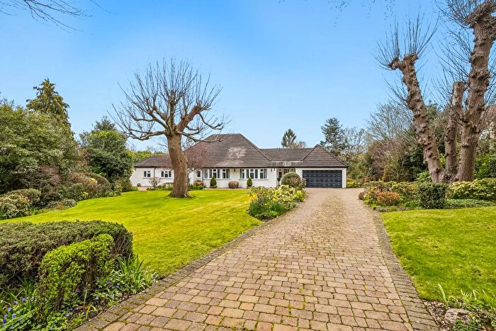 4 Bedroom Bungalow For Sale In Briary Wood Lane, Mardley Heath, Welwyn, Hertfordshire, AL6