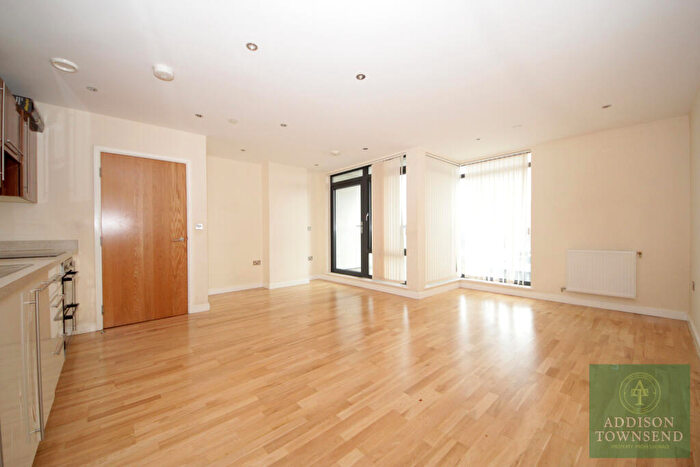 2 Bedroom Flat For Sale In Pinnacle House, EN1
