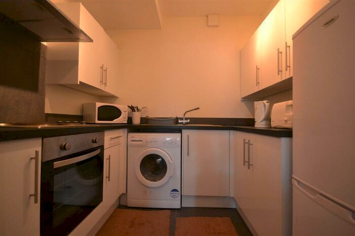 2 Bedroom Detached House To Rent In Ardler Road, Reading, Berkshire, RG4