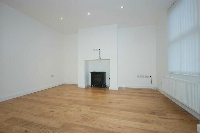 2 Bedroom Terraced House To Rent In Highbury Street, Meanwood, Leeds, LS6