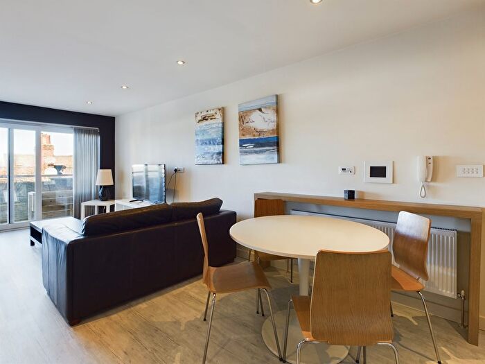 2 Bedroom Flat For Sale In The Sawmill, Dock Street, HU1