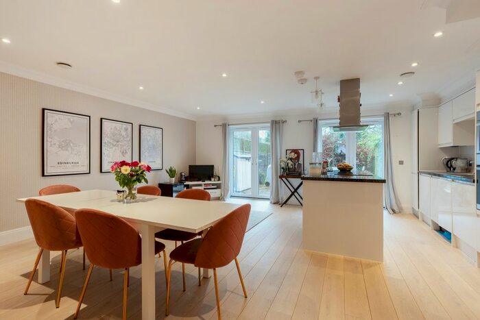 3 Bedroom Terraced House To Rent In Blakes Road, Wargrave, Reading, RG10