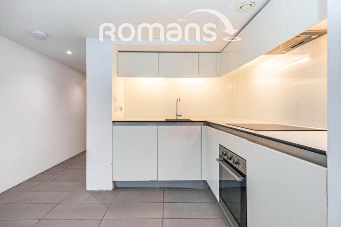 1 Bedroom Apartment To Rent In Lake Shore, Bristol, BS13