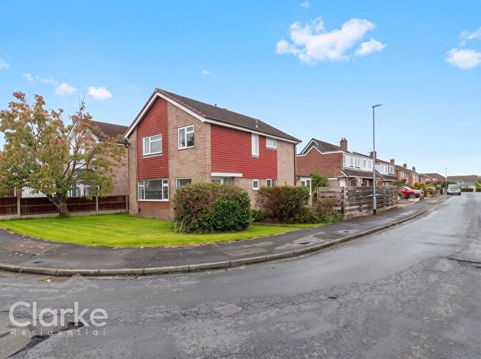 4 Bedroom Detached House For Sale In Baronsway, Euxton, Chorley, PR7