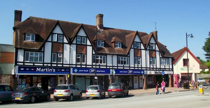 3 Bedroom Flat To Rent In High Street, Storrington, RH20