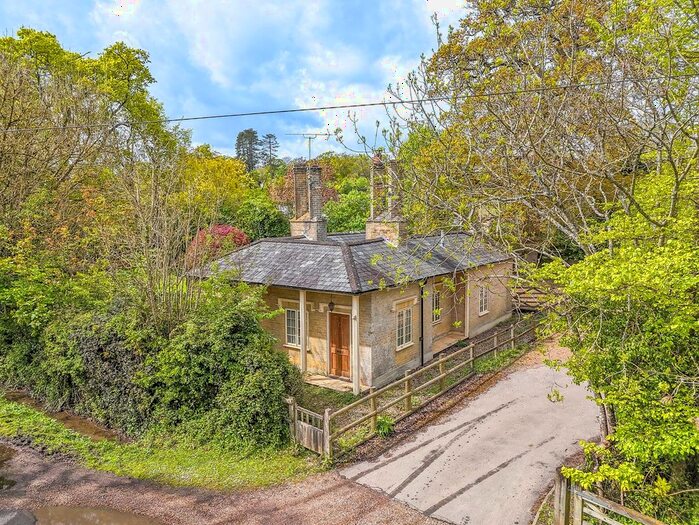 2 Bedroom Detached Bungalow For Sale In Bramshaw, Lyndhurst, SO43