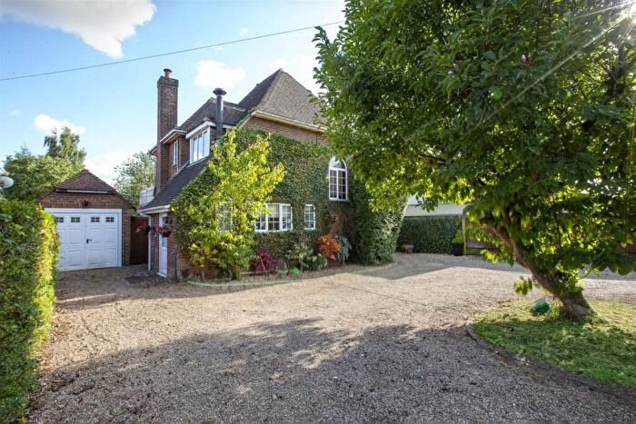 3 Bedroom Detached House For Sale In Cressex Road, High Wycombe, HP12