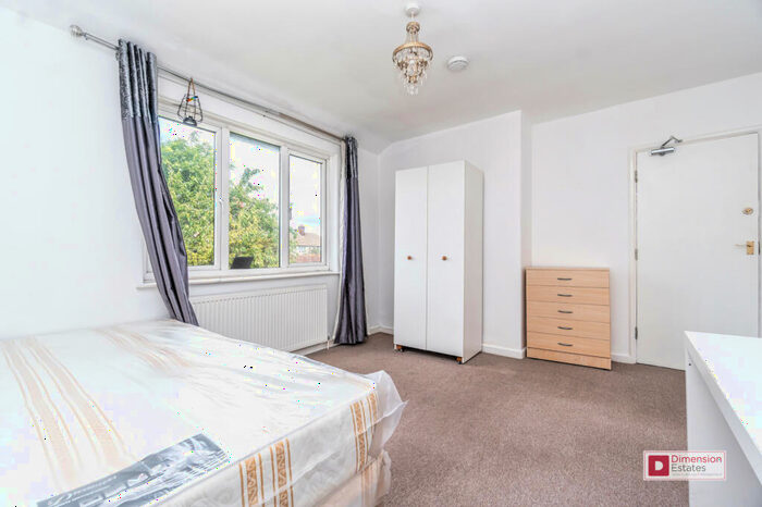 4 Bedroom Terraced House To Rent In Barkham Road, London, N17