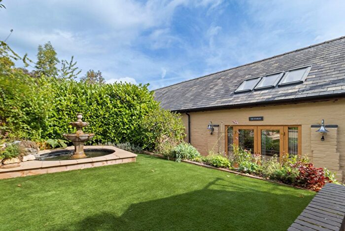 2 Bedroom Link Detached House For Sale In The Stables, Bosbury, Ledbury, Herefordshire, HR8
