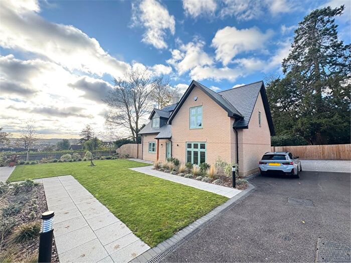 4 Bedroom Detached House For Sale In Moralee Close, Rowlands Hill, Wimborne, Dorset, BH21
