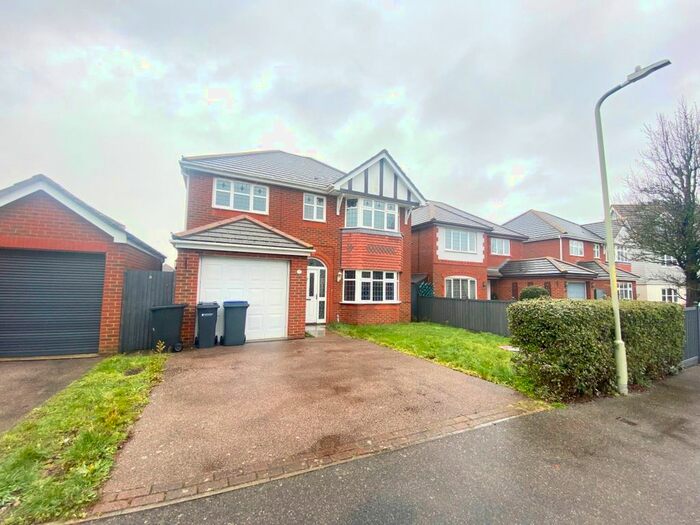 4 Bedroom Semi-Detached House To Rent In Sanderling Road, Herne Bay, CT6