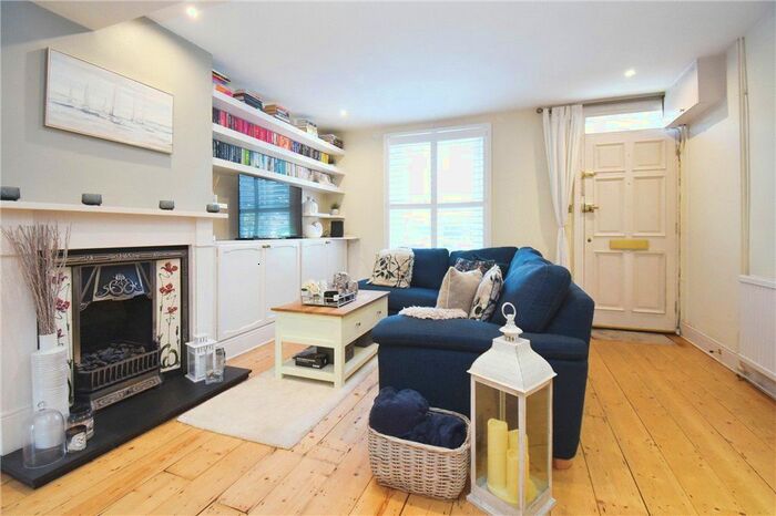 3 Bedroom Terraced House For Sale In Greatbridge Road, Romsey, Hampshire, SO51