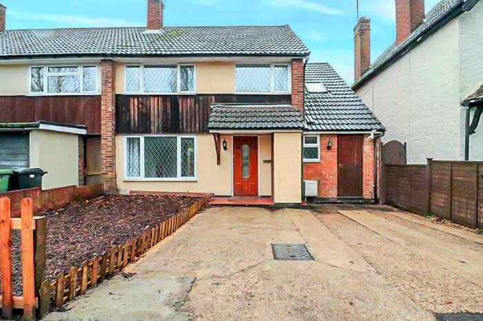 4 Bedroom Semi-Detached House To Rent In Claremont Road, West Byfleet, KT14