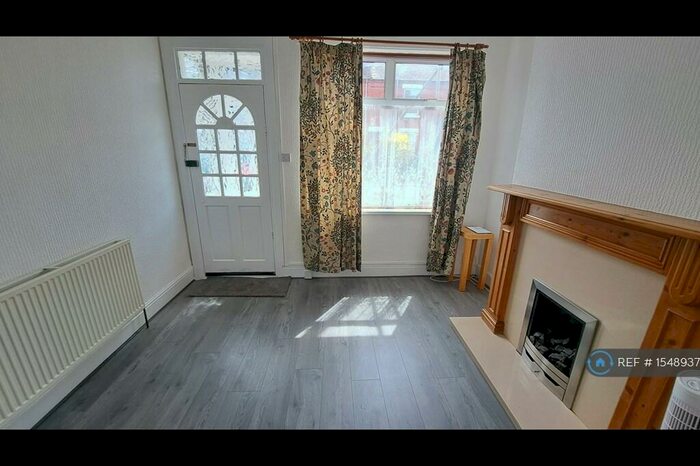 2 Bedroom Terraced House To Rent In Broomfield, Coventry, CV5