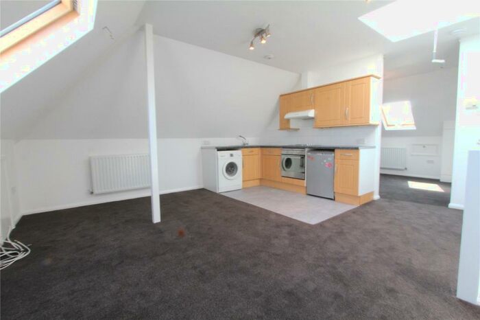 Apartment To Rent In Nibthwaite Road, Harrow, HA1