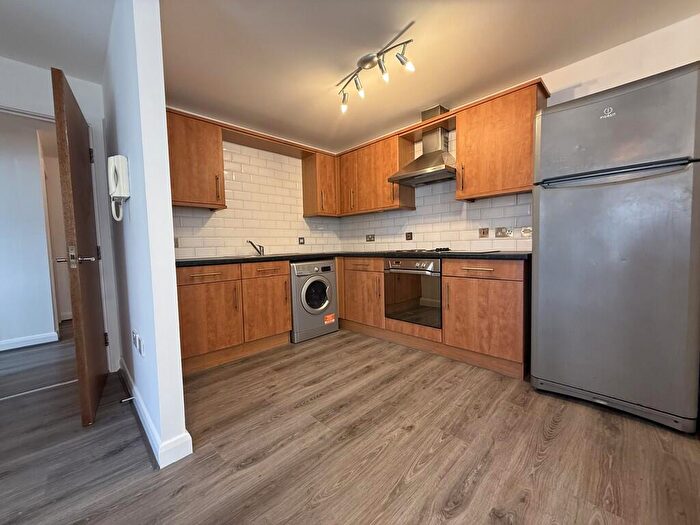 2 Bedroom Flat To Rent In Theatre House, Langworthy Road, M6