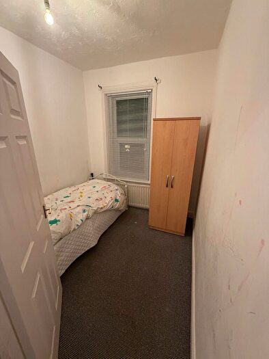 3 Bedroom Flat To Rent In Axwell Terrace, Gateshead, NE16