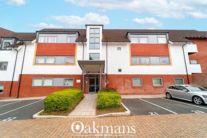 2 Bedroom Flat For Sale In Middlepark Drive, Northfield, Birmingham, West Midlands, B31