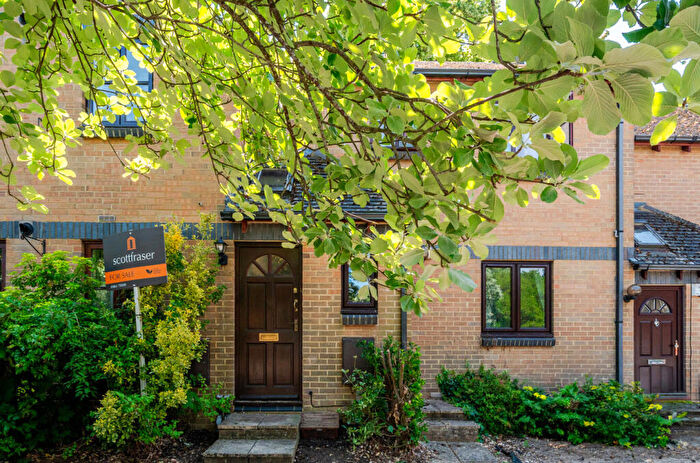 2 Bedroom Apartment For Sale In Green Ridges, Headington, Oxford, OX3