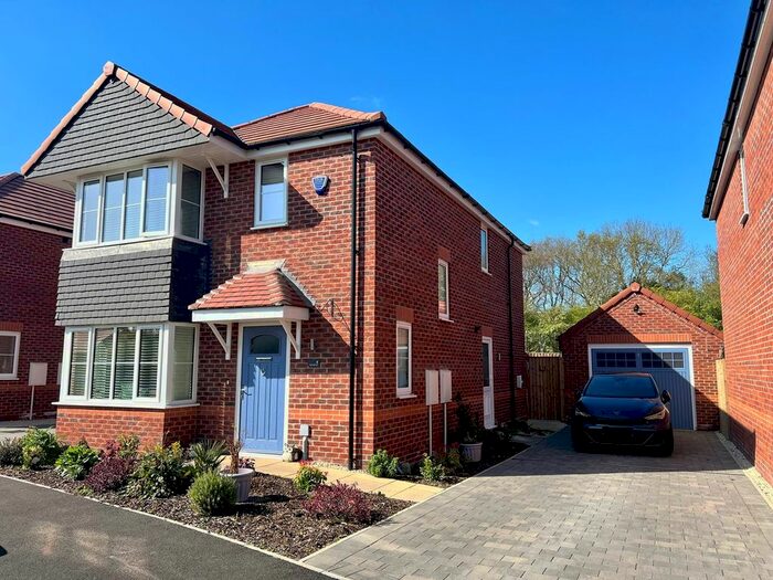 4 Bedroom Detached House To Rent In Rose Tree Place, Shireoaks, Worksop, S81