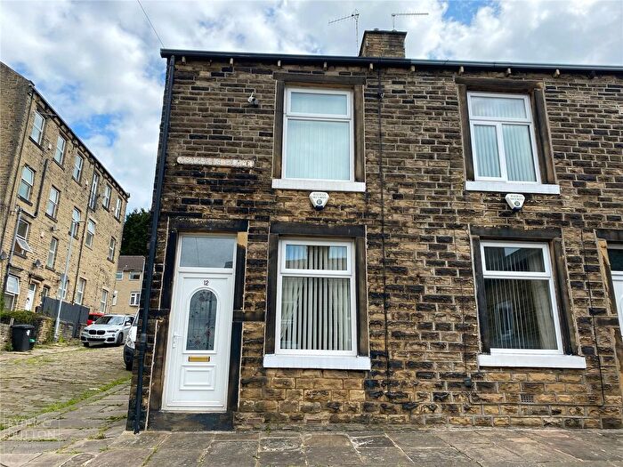 2 Bedroom End Of Terrace House To Rent In Ashgrove Place, Siddal, Halifax, West Yorkshire, HX3