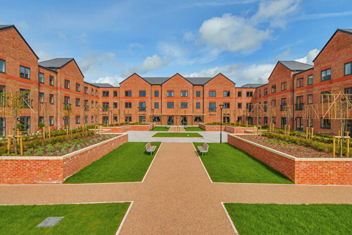 2 Bedroom Apartment For Sale In Empress Drive, Wallingford, OX10