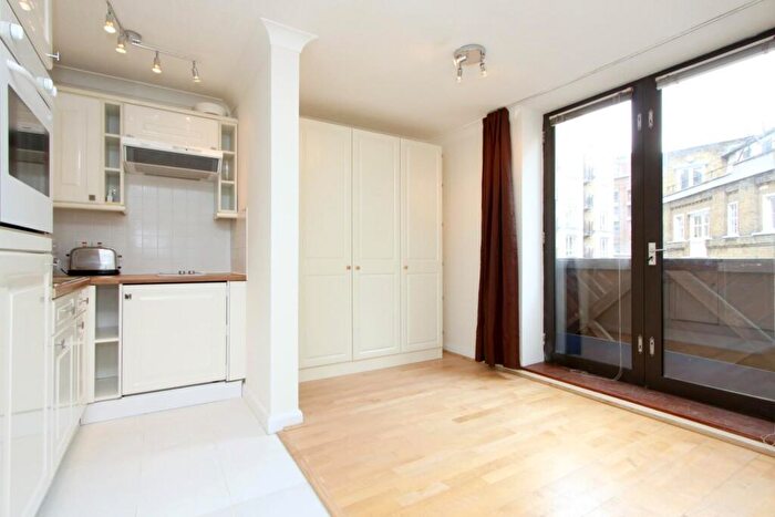 Studio To Rent In Bartholomew Close, Barbican, EC1A