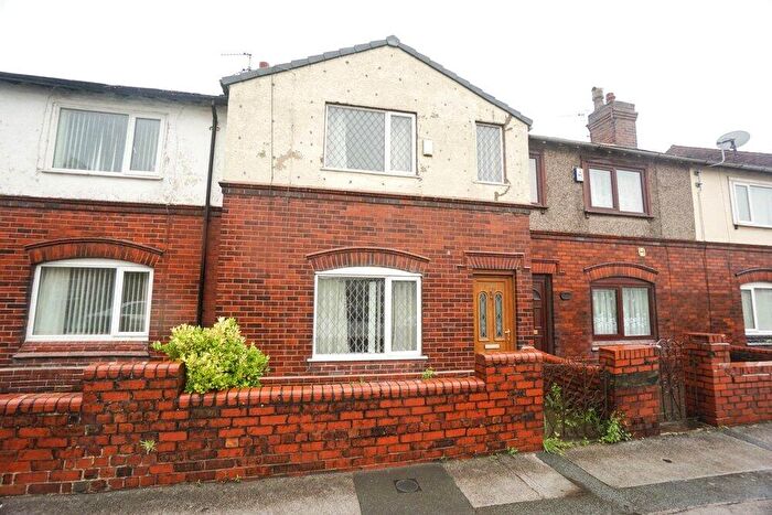 2 Bedroom Terraced House For Sale In Church Street, Westhoughton, Bolton, BL5
