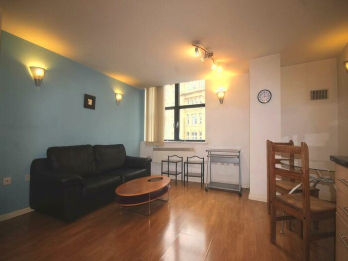 1 Bedroom Flat To Rent In Landmark House, City Centre, Bradford, BD1