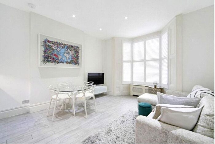 1 Bedroom Flat To Rent In Ladbroke Grove, London, W10