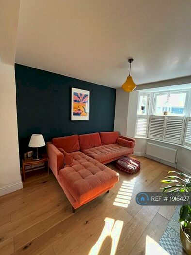 2 Bedroom Terraced House To Rent In Whichelo Place, Brighton, BN2