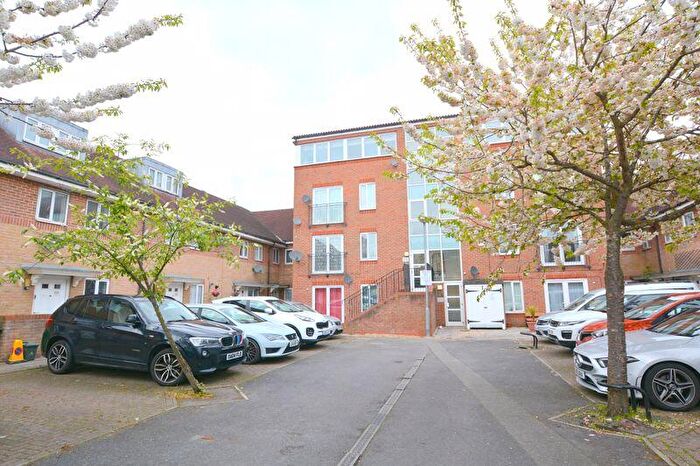 1 Bedroom Flat To Rent In Carmichael Close, Ruislip, HA4