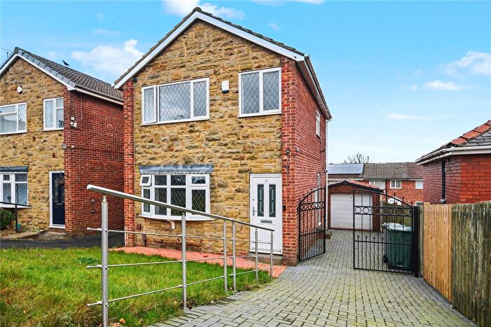 3 Bedroom Detached House To Rent In Troy Rise, Morley, Leeds, West Yorkshire, LS27