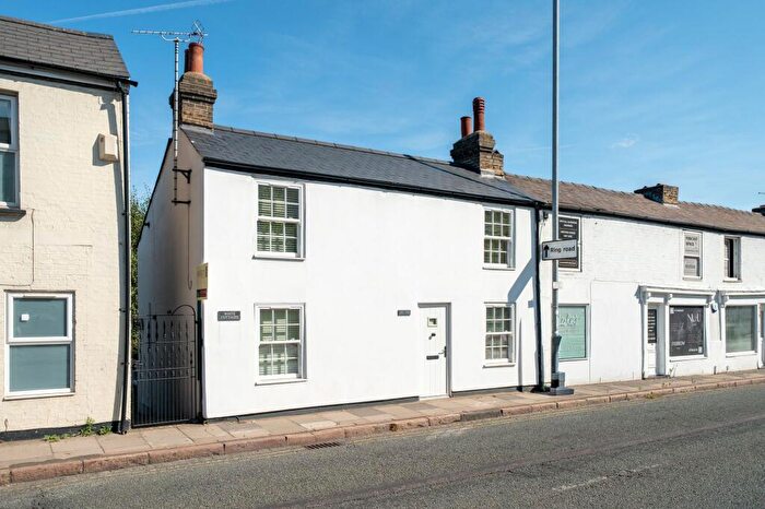 2 Bedroom End Of Terrace House For Sale In Newmarket Road, Cambridge, CB5