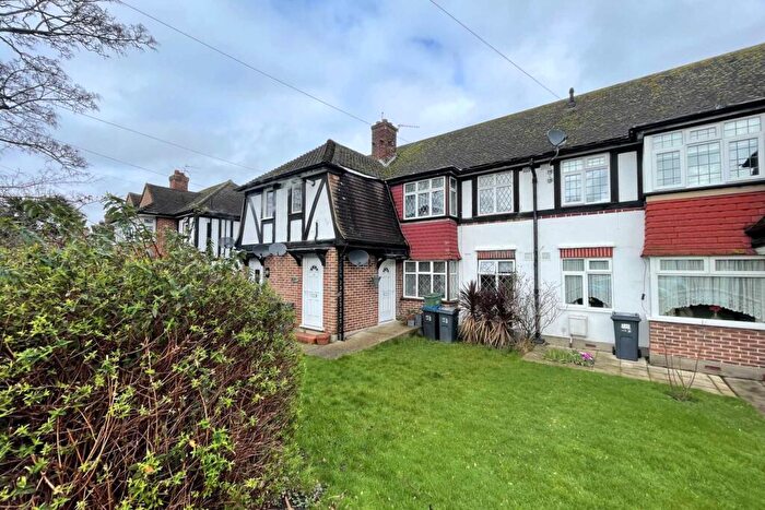2 Bedroom Maisonette To Rent In Tudor Drive, Morden, SM4