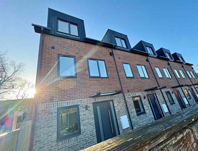 3 Bedroom House For Sale In Princes Road, Ferndown, BH22