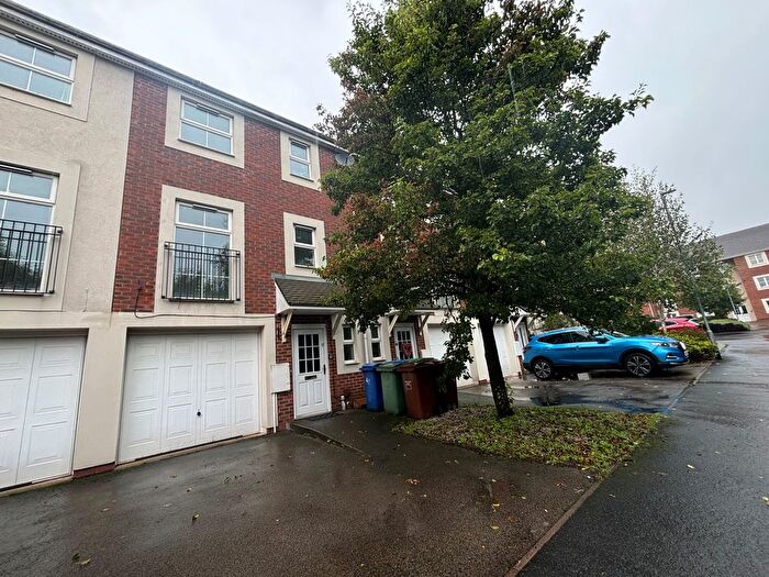 3 Bedroom Town House To Rent In Railway View, Cannock, WS12