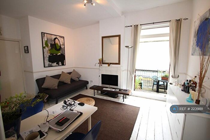 1 Bedroom Flat To Rent In Pratt Mews, London, NW1