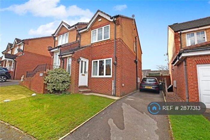 2 Bedroom Semi-Detached House To Rent In Petrel Way, Morley, Leeds, LS27