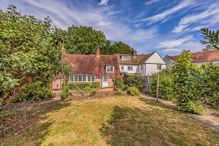 2 Bedroom Semi-Detached House For Sale In River Street, Emsworth, PO10