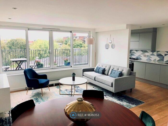 2 Bedroom Flat To Rent In Bacon Street, London, E2